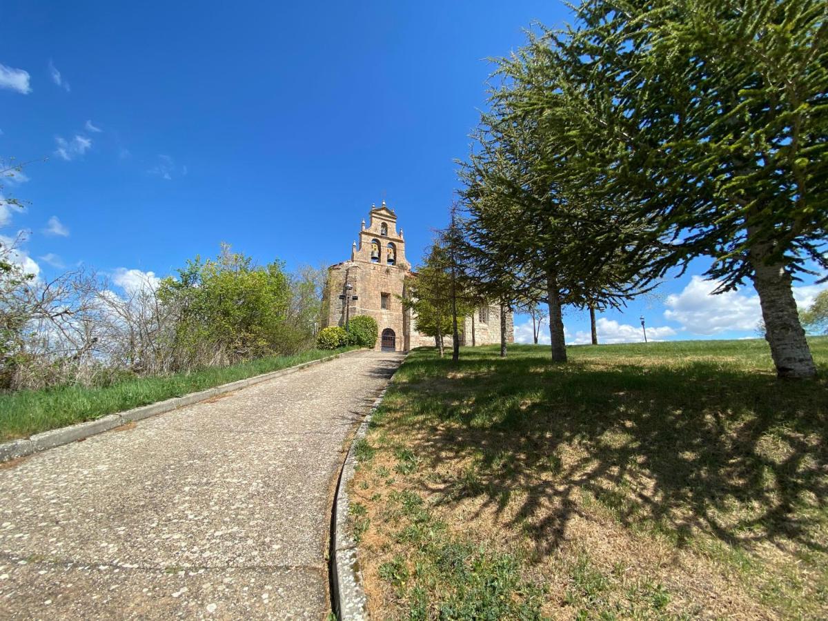 Albergue El Camino De Santovenia Santovenia De Oca Екстериор снимка